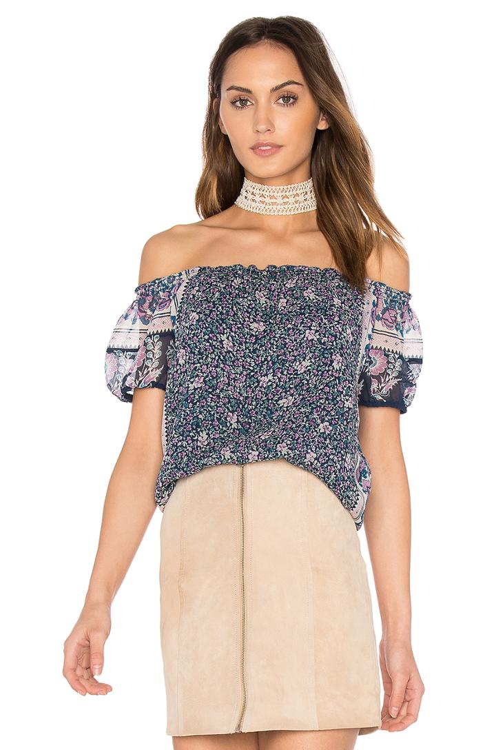 Tinashe Top