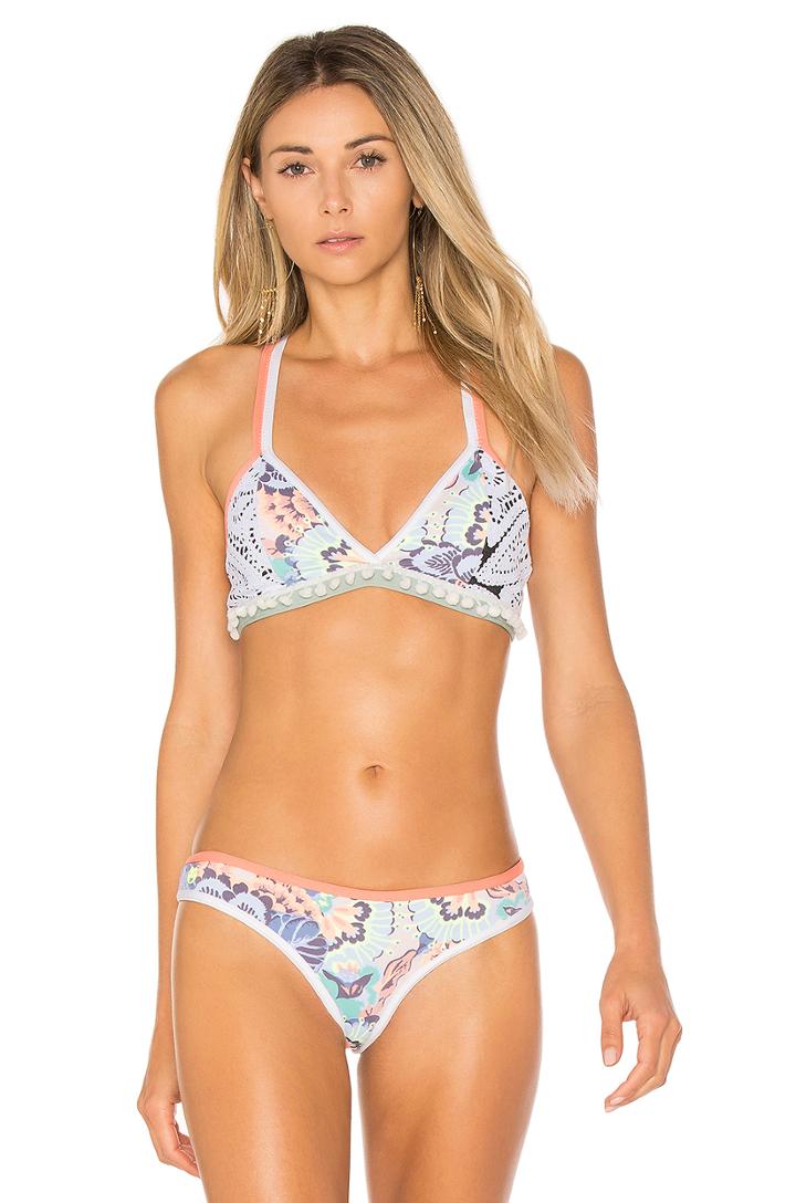 Flirty Motion Top
