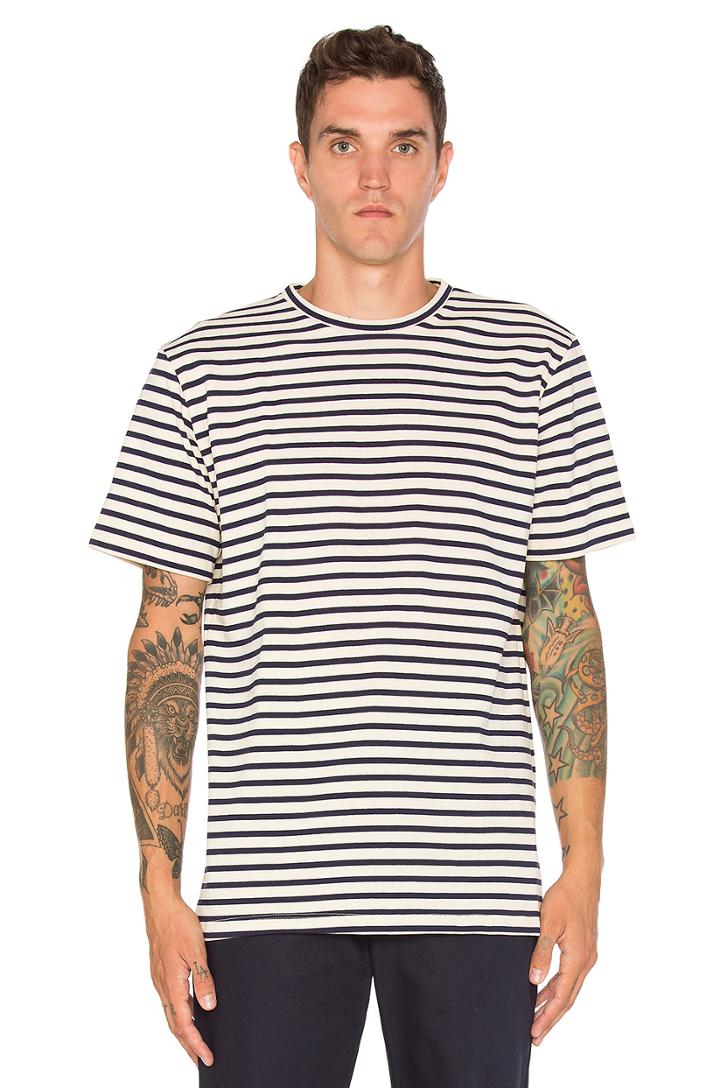 Waldo Tee