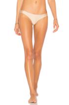 X Revolve Stellar Bottom