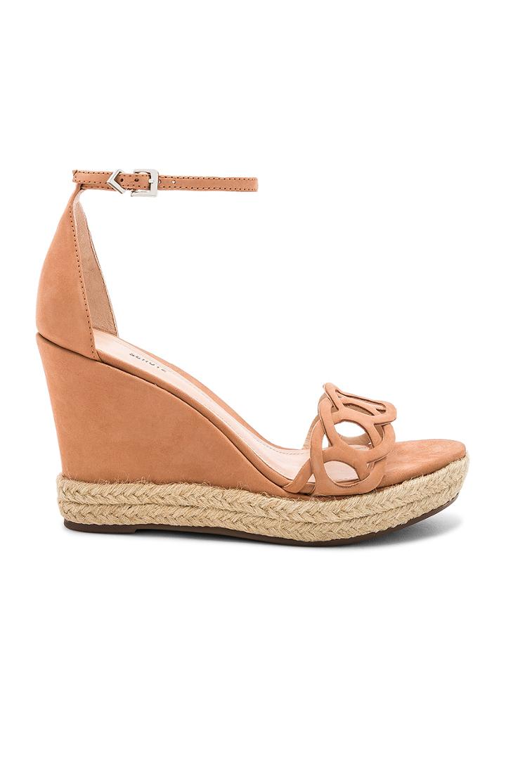 Keira Wedge