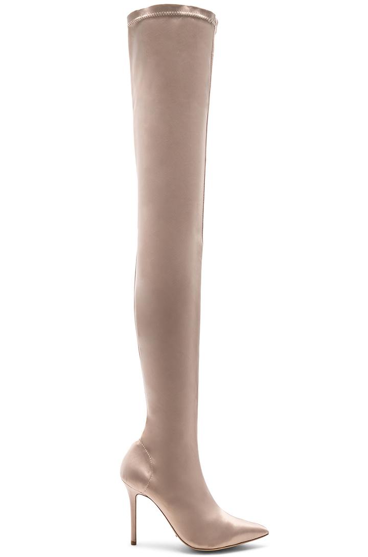 Dene Boot