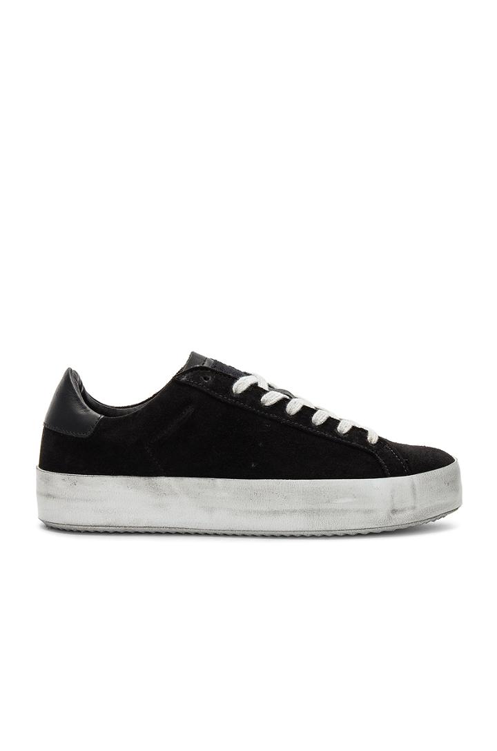 Safia Sneaker