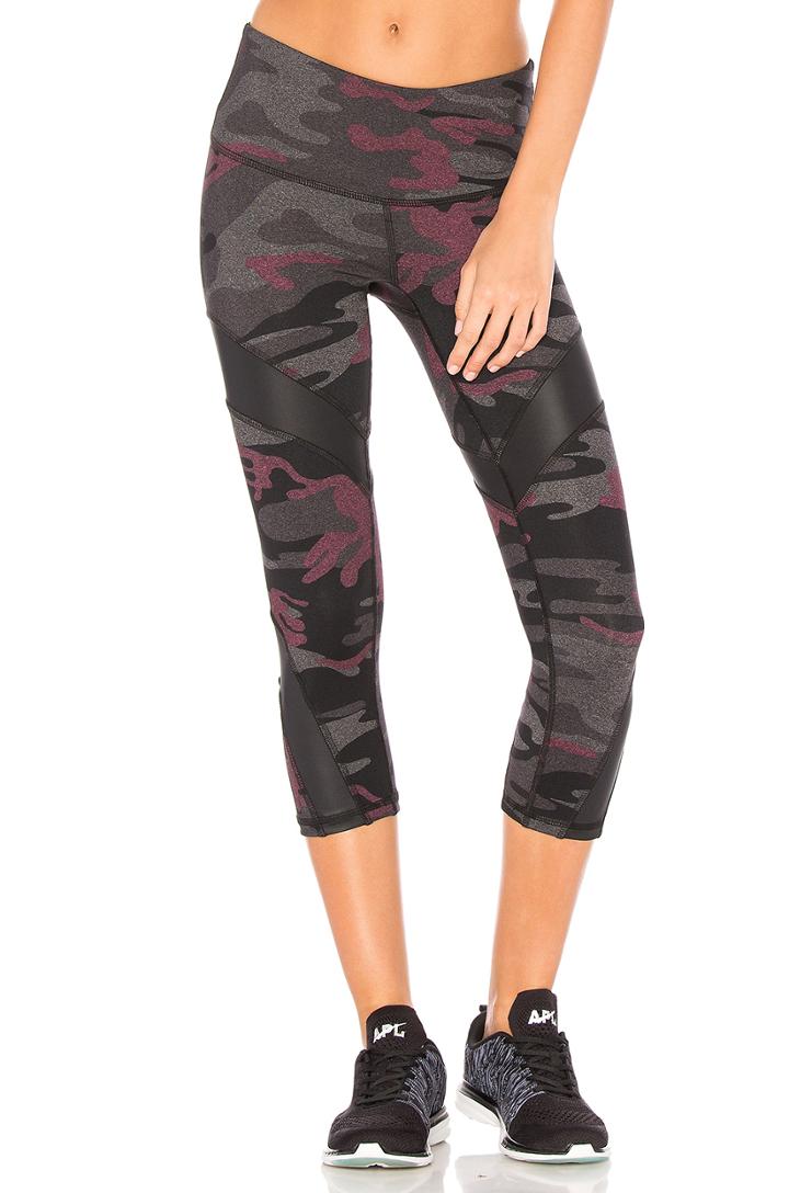 Daisy Camo Capri