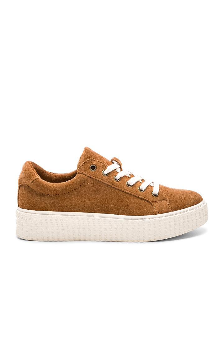 Ruth Sneaker