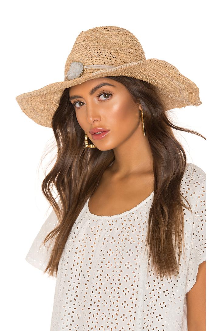 Kelli Hat