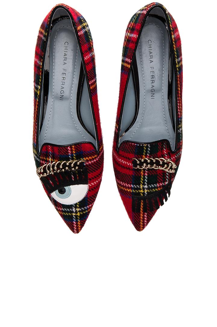 Piercing Flirting Pointed Toe Flat