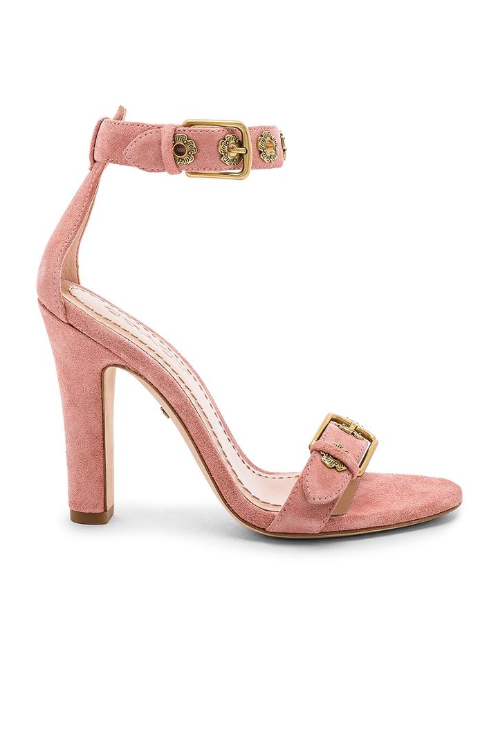 Elizabeth Sandal