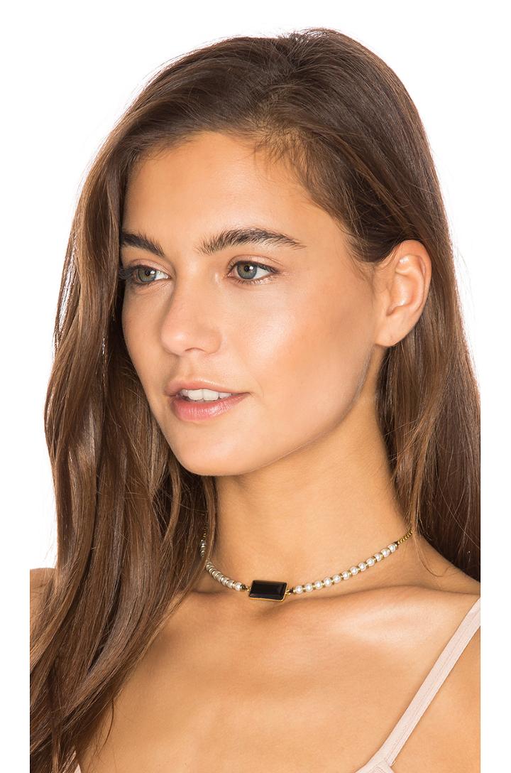 Charlotte Choker