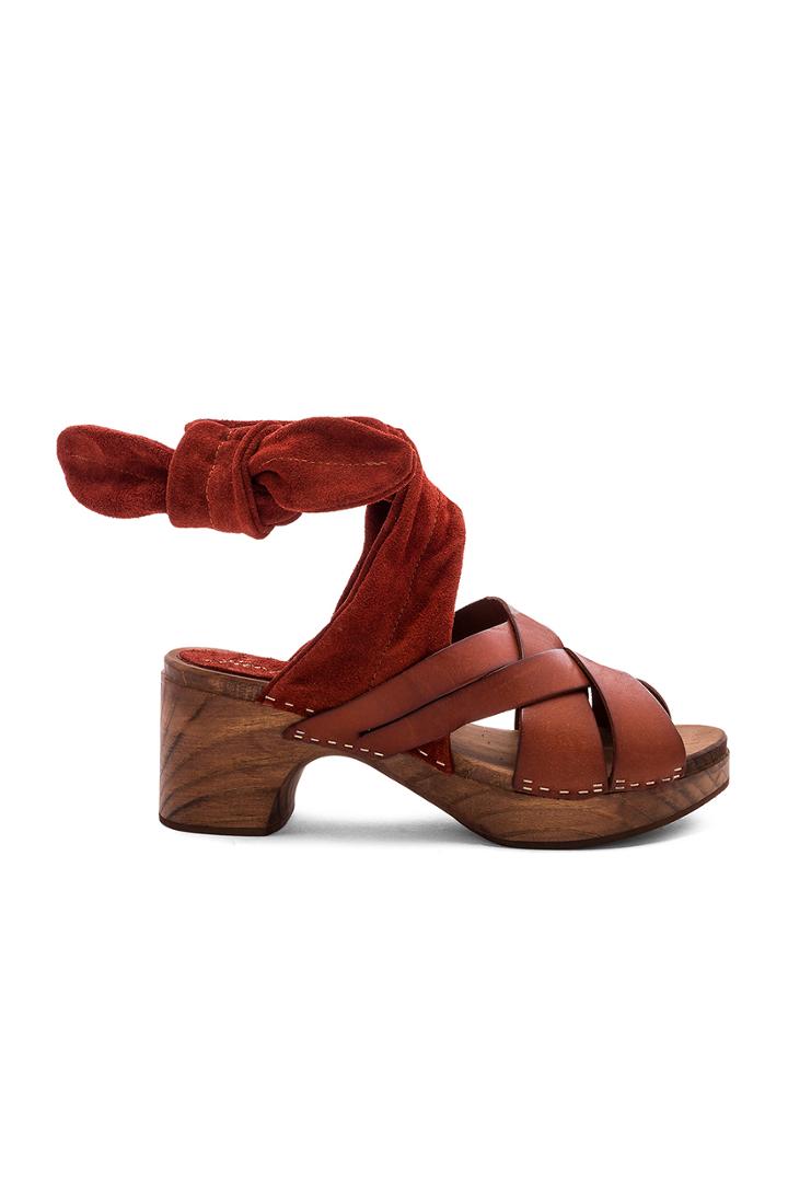 Emmy Wrap Clog