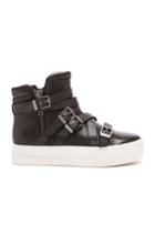 Jet Sneaker