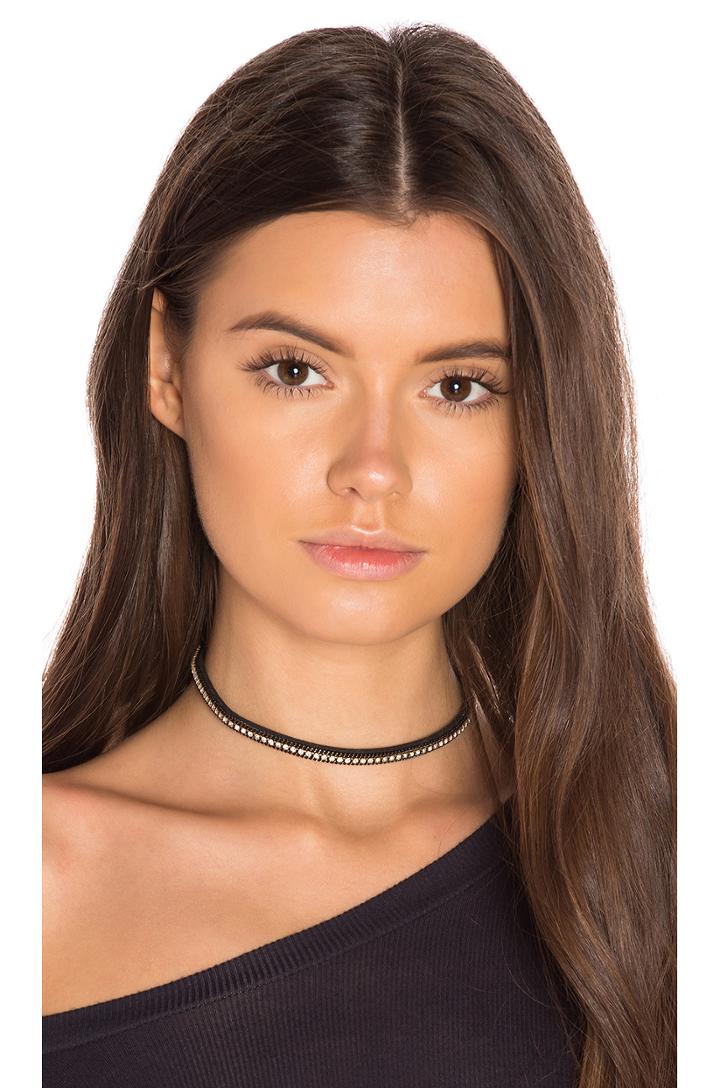 Bea Choker