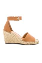 Leera Wedge