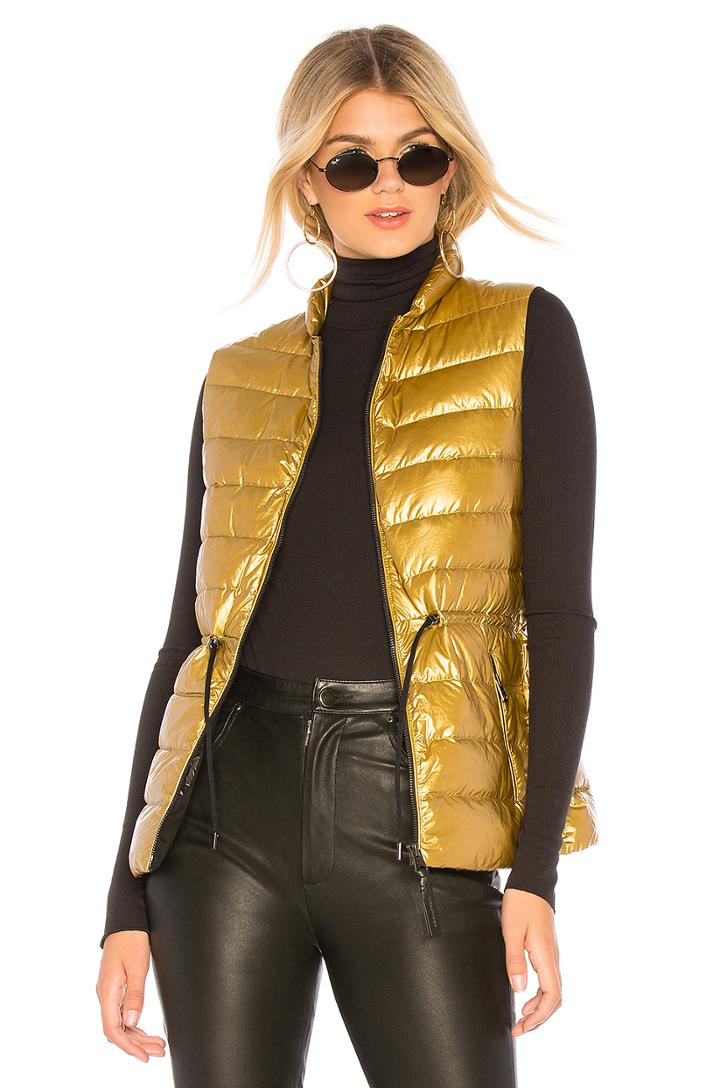 Izzy M Vest