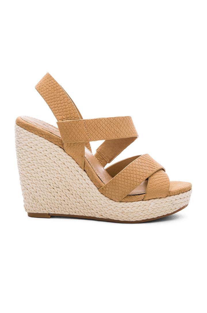 Dallis Wedge