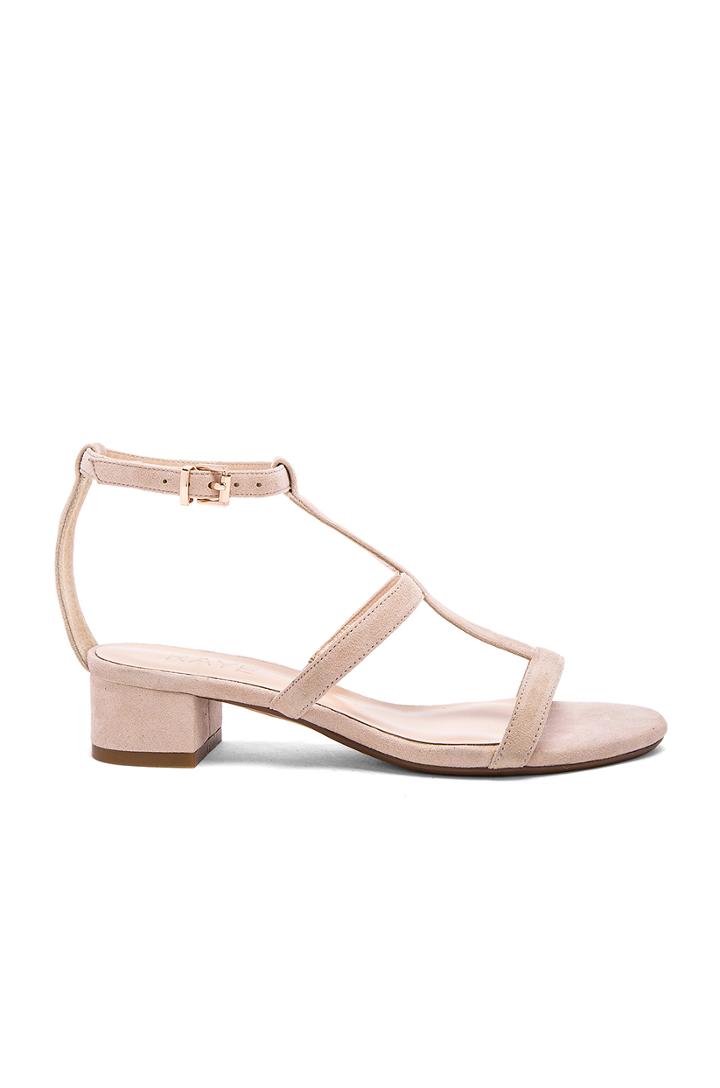 Adele Sandal
