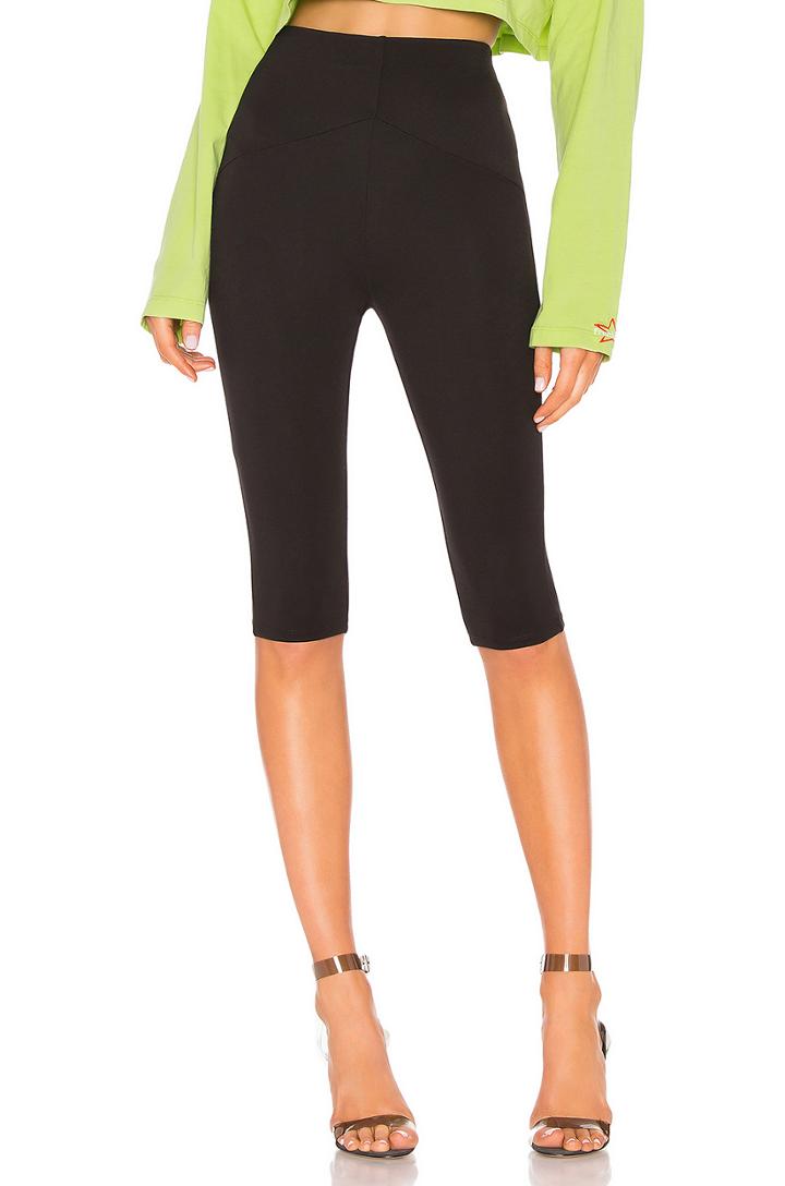 Vittora Short