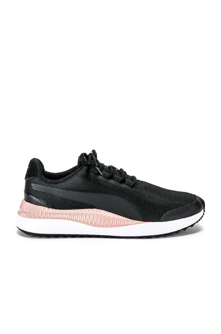 Pacer Next Fs Metallic Sneaker