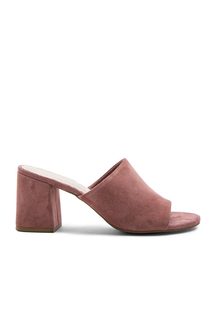 Commute Heel