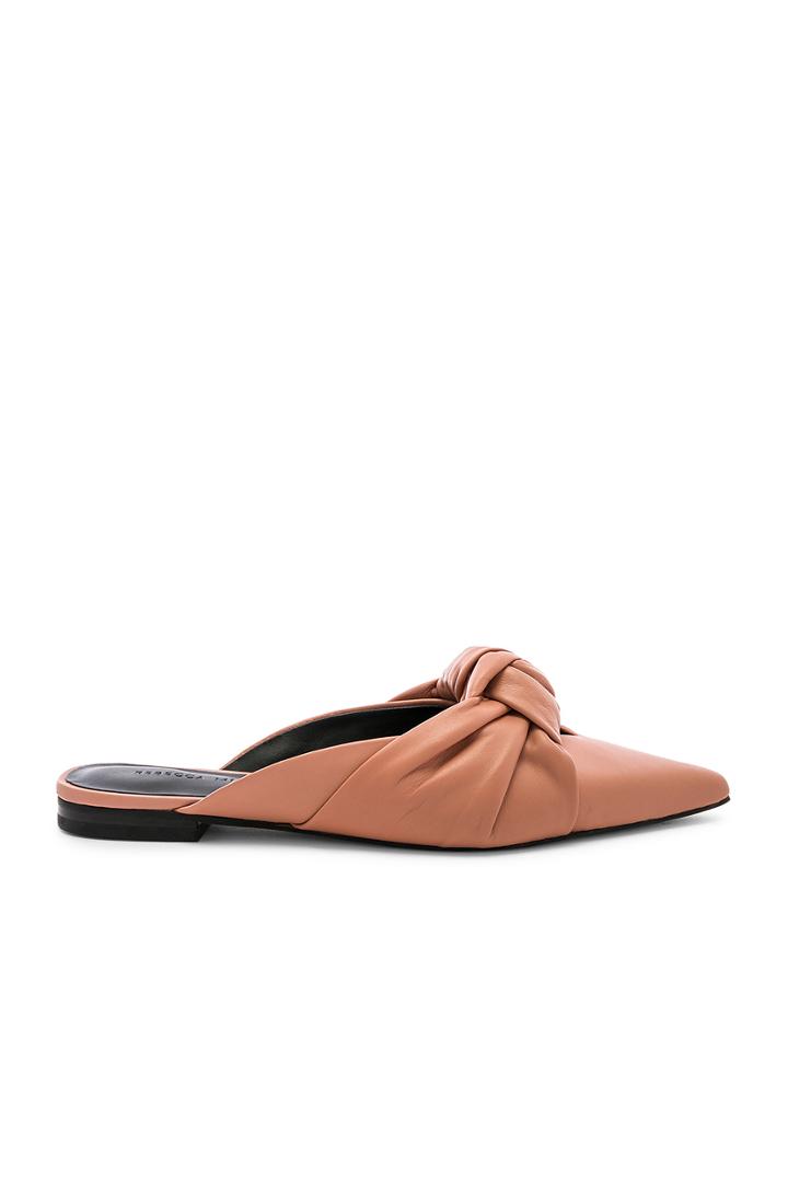 Coretta Flat