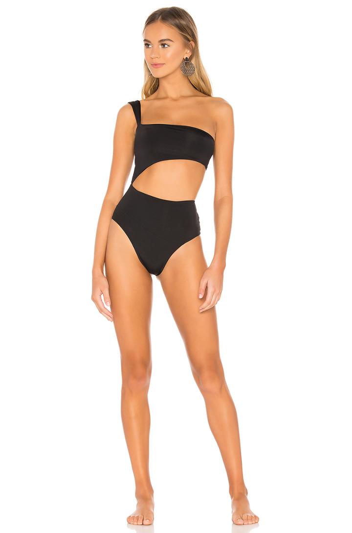 Iu One Piece