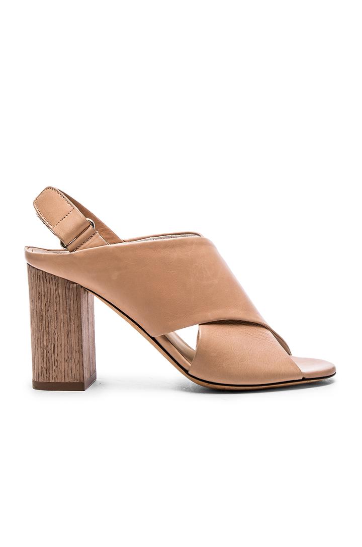 Faine Heel