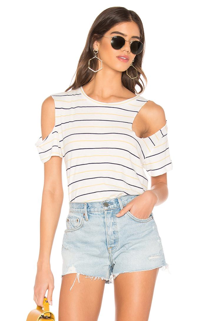 Gaze Tee