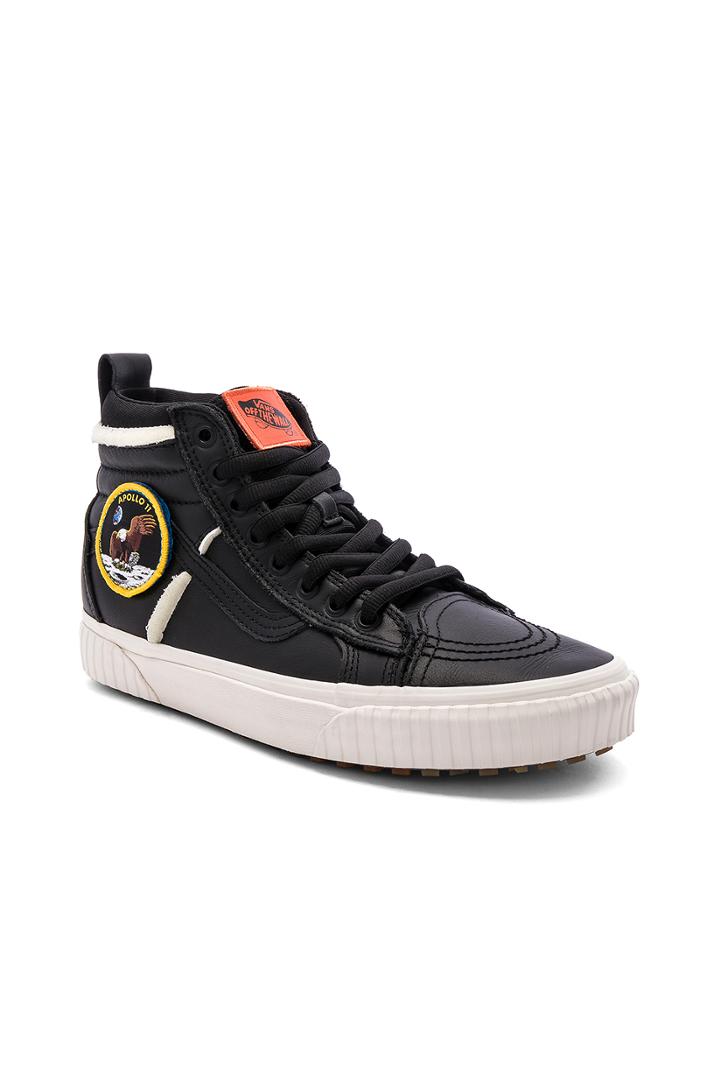 Sk8-hi Space Voyager