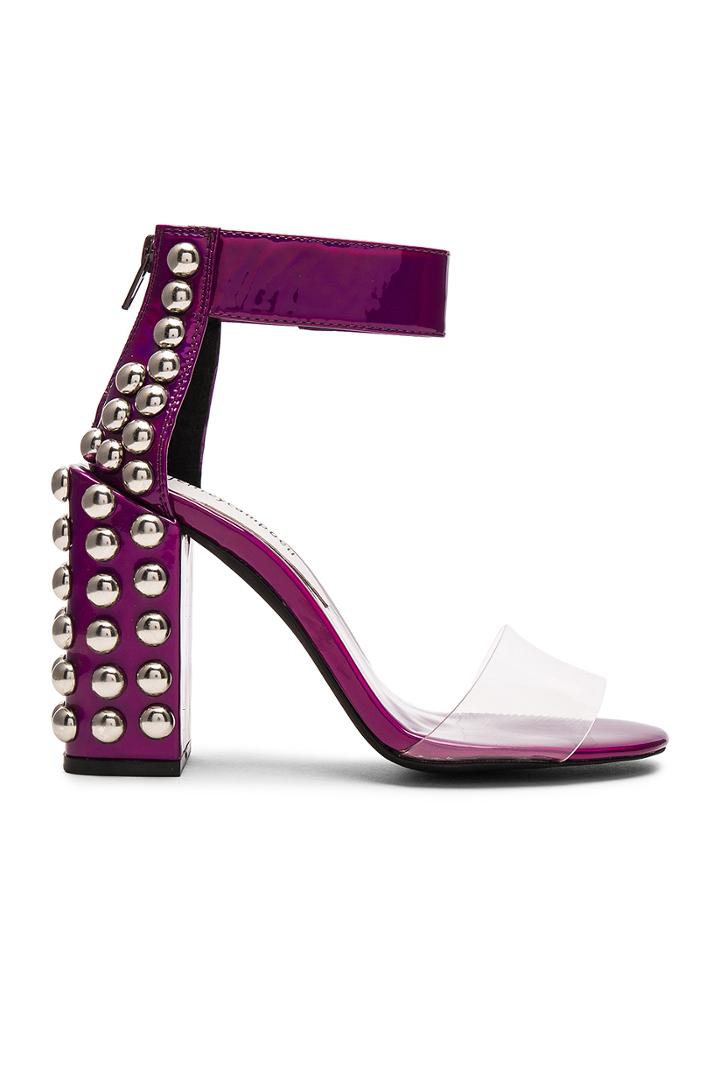 Chateau Heels