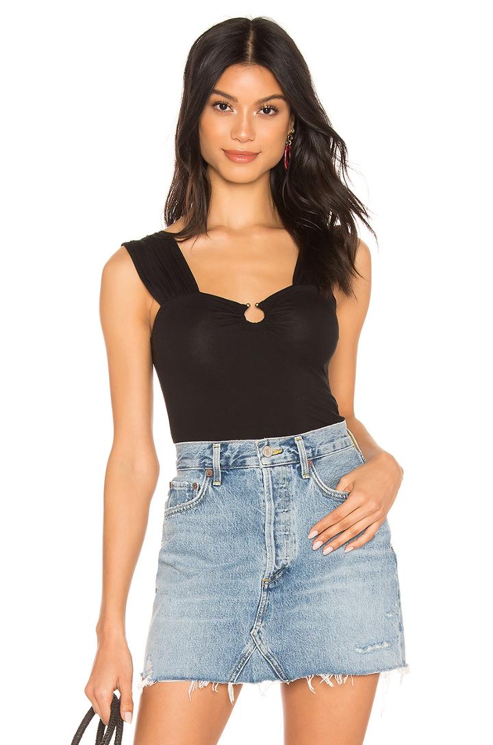 Stevie Tee