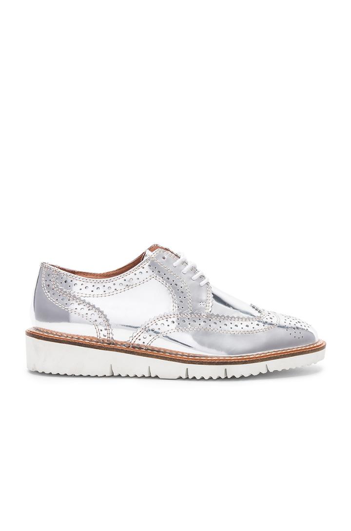 Shae Sneaker