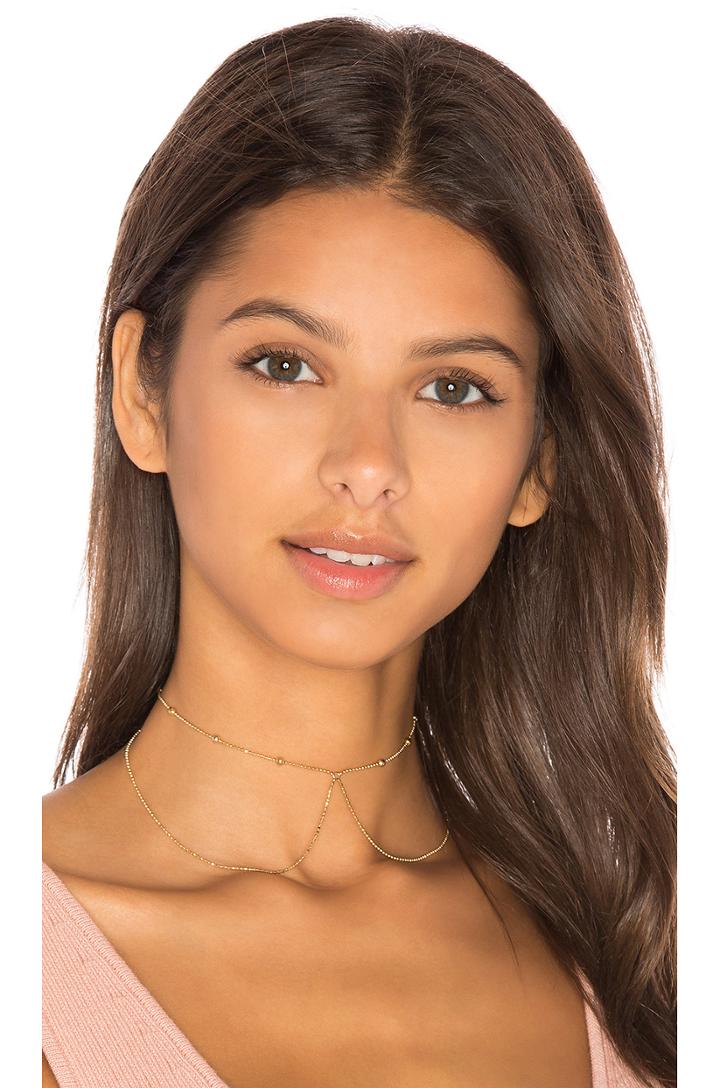 Bib Choker