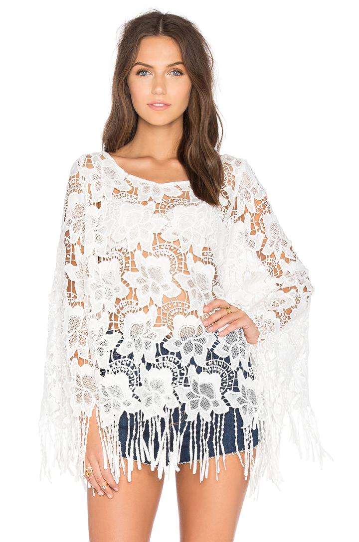 Halle Top