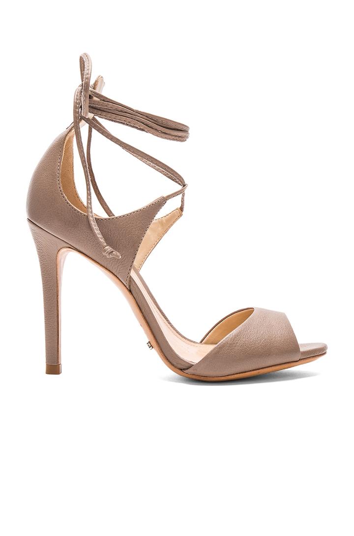 Moony Heel
