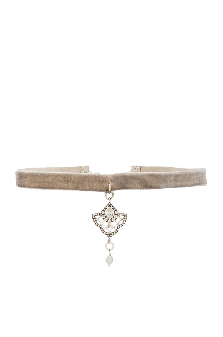 Beatrice Choker