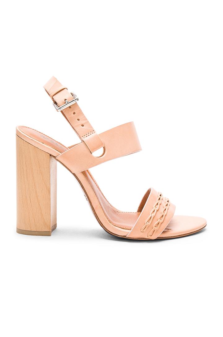 Mandy Heel