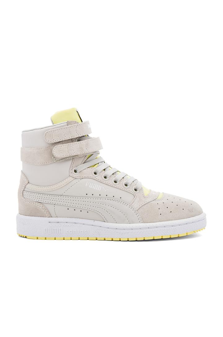 Sky Ii Streetwear Hi Top Sneaker