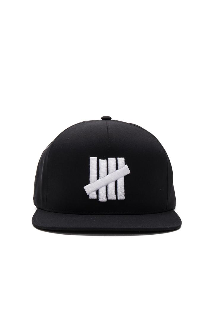 5 Strike Delta Fitted Cap