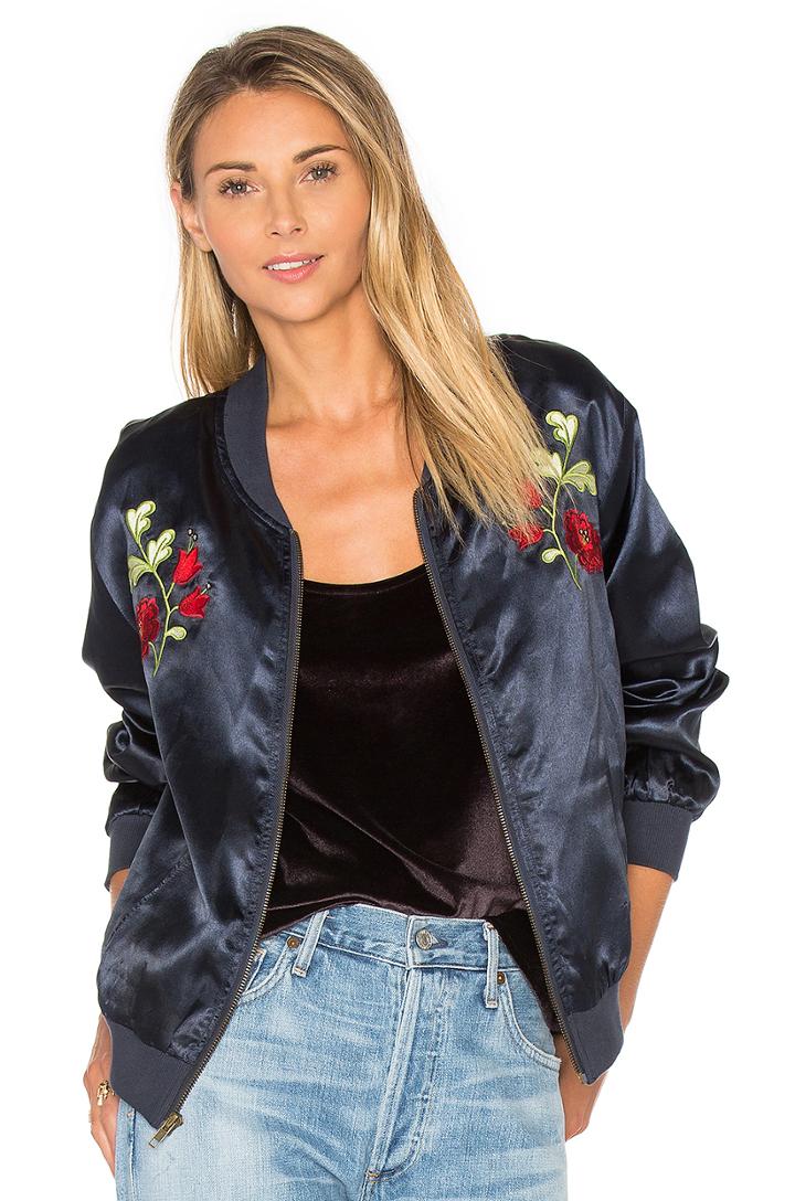 Mara Bomber
