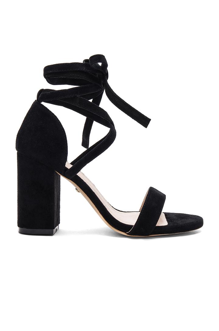 Laurel Heel