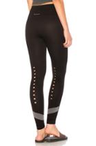Niche Tight