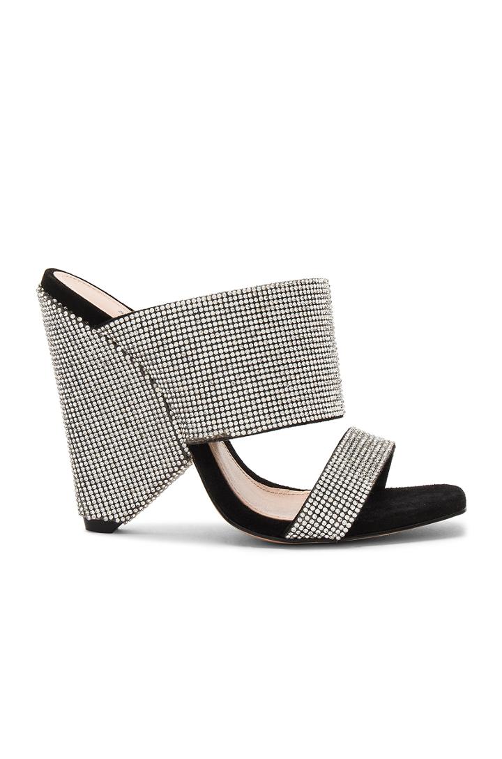 X Revolve Kulap Heel