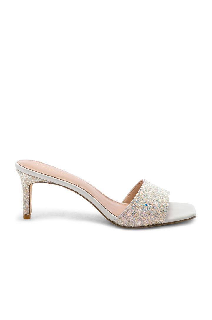 Samantha Sandal