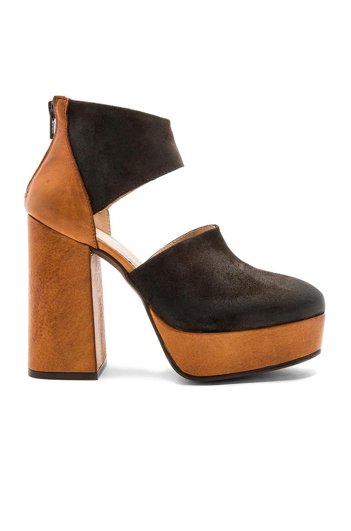 Luxor Platform Heel