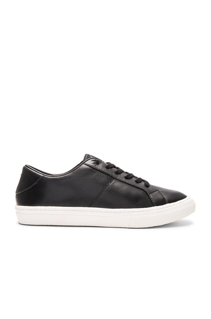 Empire Low Top Sneaker
