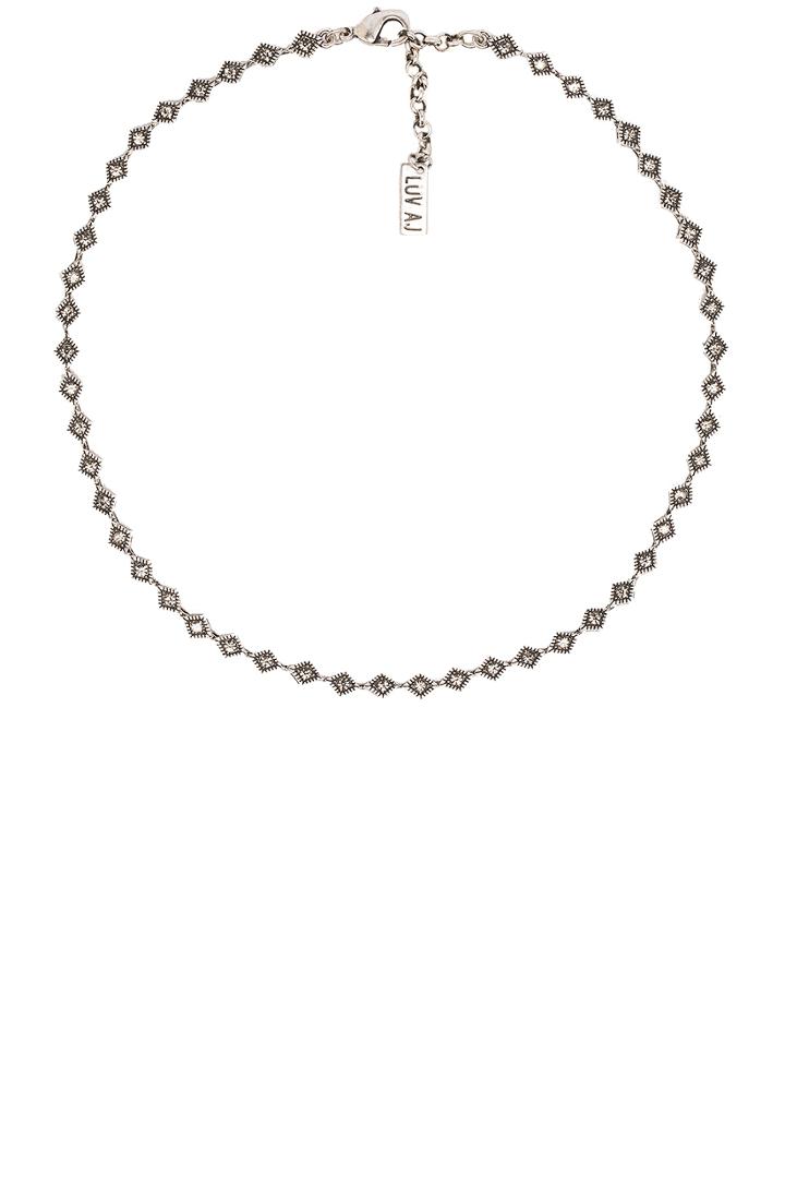 The Diamond Kite Choker