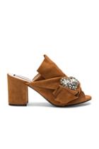 Knot Heel