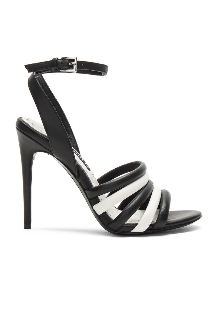 Thalia Heel
