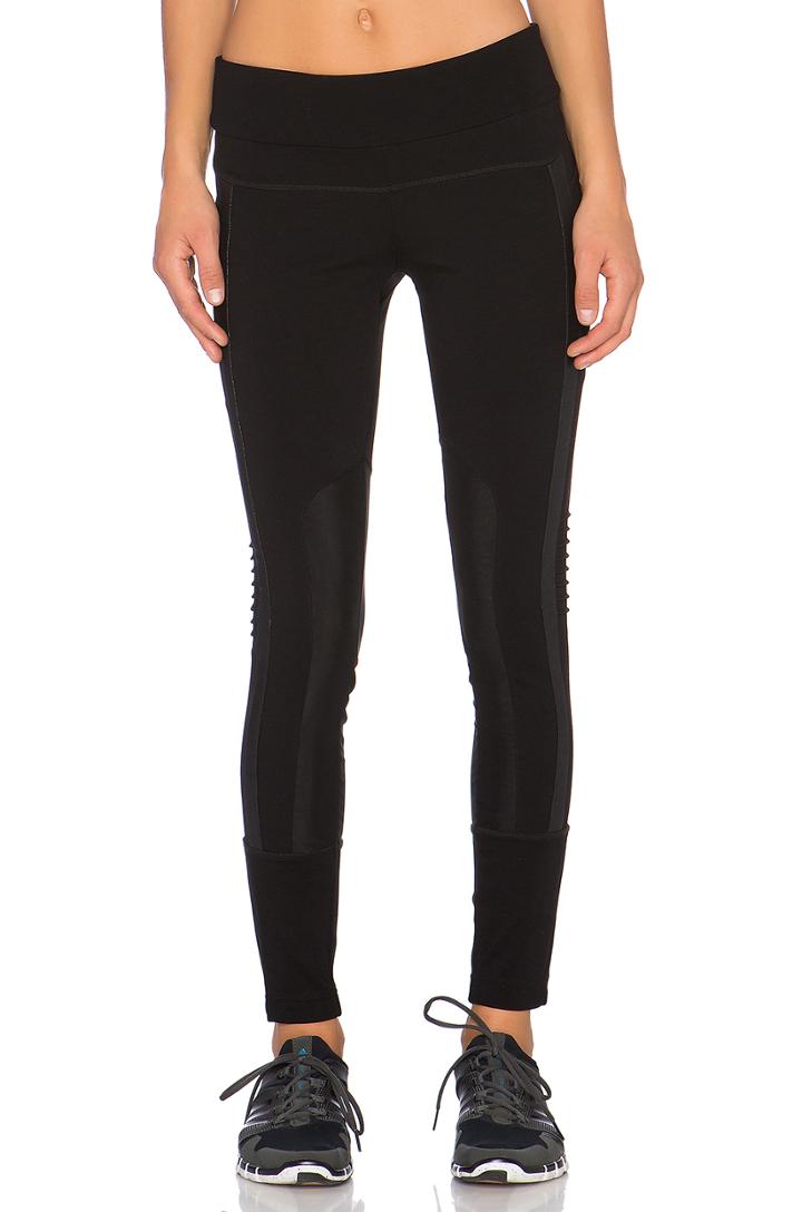 Performance Mesh Paneled Legging