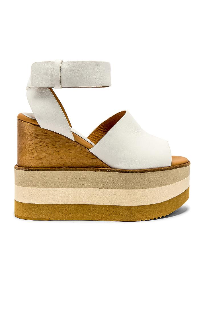 Akane Wedge